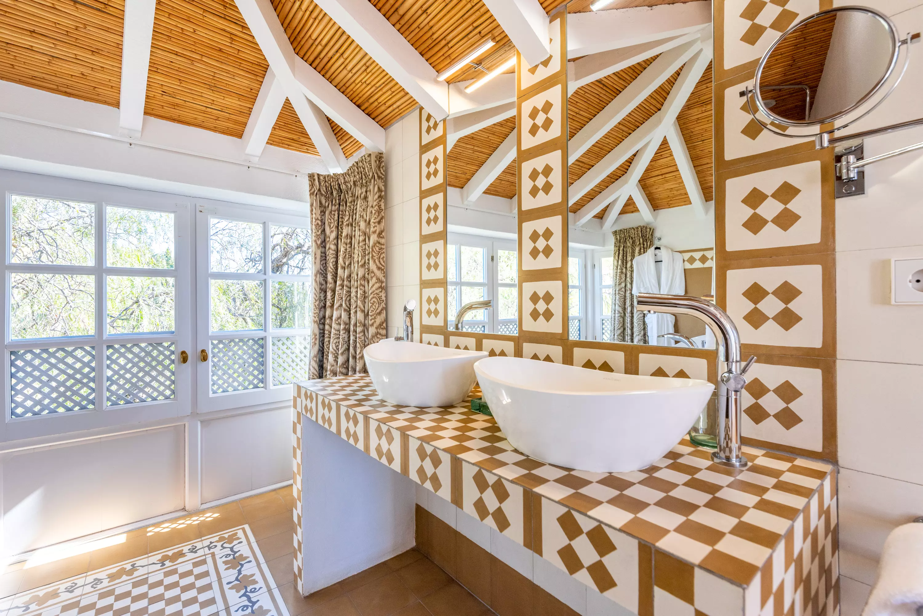 Image of Suite 1: Blue Damask Plum