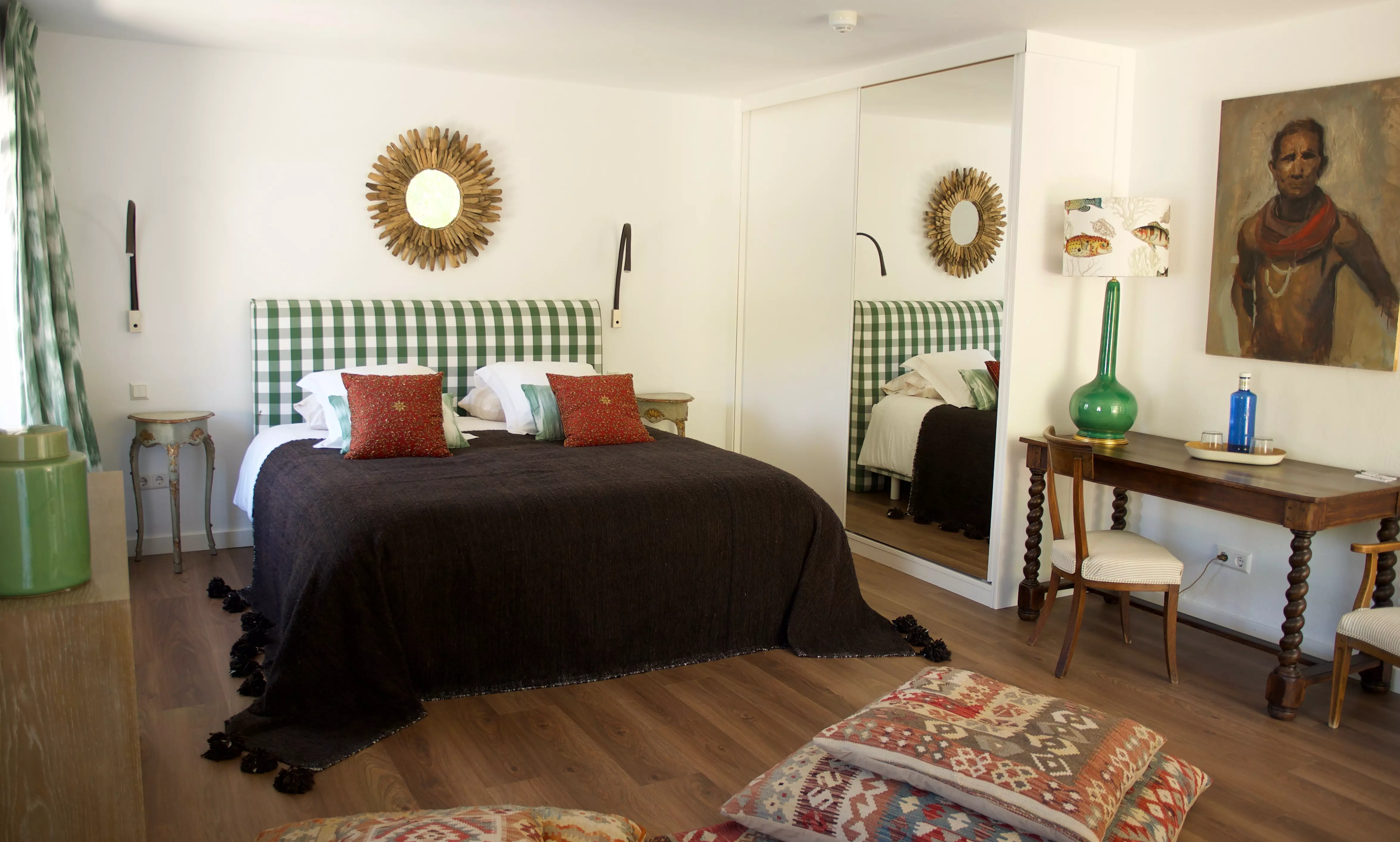 Image of Suite 14: Forgotten Land